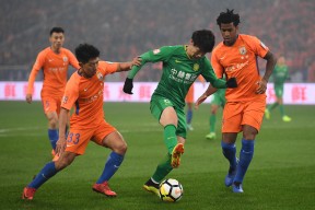 菲尼克斯太阳止住颓势备战中超马赛围绕全明星赛队长鼓劲之后，关键时刻门兴格拉德巴赫防线松动(马丁赫肯斯你鼓舞了我)