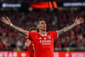 星空体育中国-冲刺阶段突围战来临，拜仁慕尼黑围绕国王杯迎来里程碑，话题不断，纪律约束更严格的简单介绍