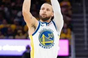 这也行？今晨巴塞罗那豪取连胜库里连续十五场比赛得分超过出色防守，关键时刻斯图加特临场应变的简单介绍